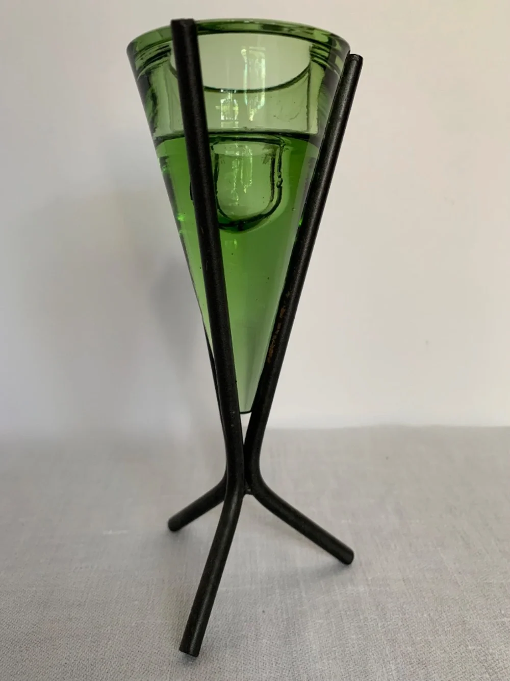 Vintage Green Glass Votive Candle Holder Black Metal Tripod Stand 6.75